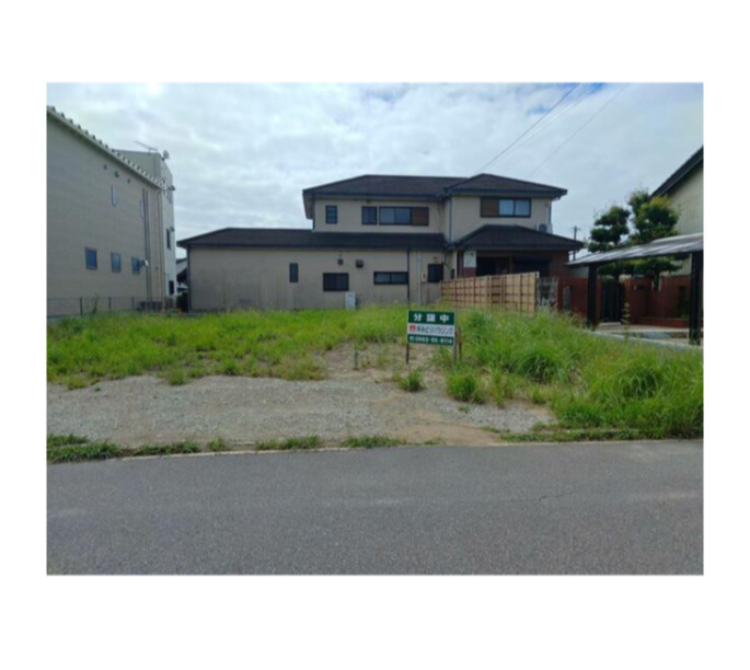 常滑市大野町８丁目　売り土地の前面道路含む現地写真