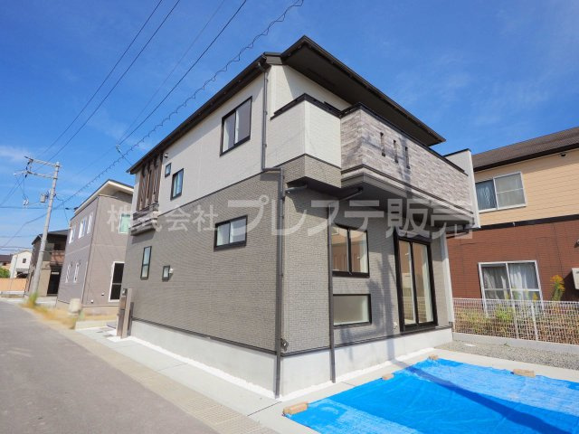 奈良市南新町の新築一戸建 全３区画の外観|現地写真（２号地外観）堂々完成！実際の建物内をご内覧できます♪※現地に係員は常駐しておりません。