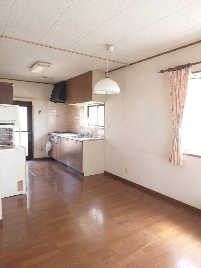 鶴ヶ島市上広谷　中古売戸建の洋室