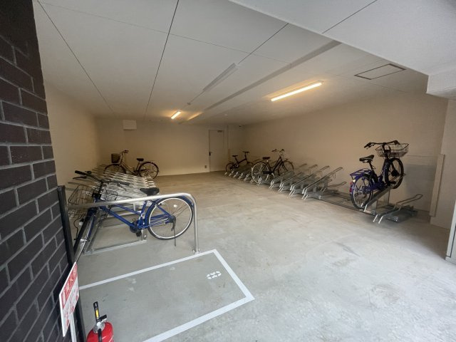 ArtizA緑地公園の駐車場