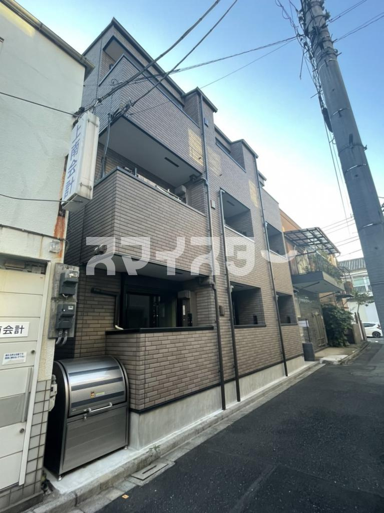 荒川区荒川５丁目のアパートの外観