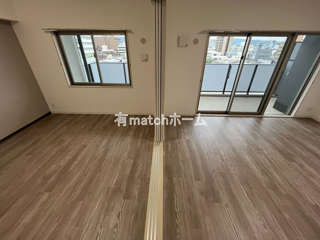 クレリア新深江の洋室