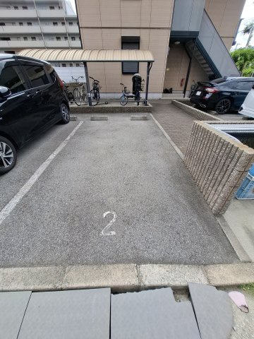 SOL.LEVANTE　Ⅵの駐車場