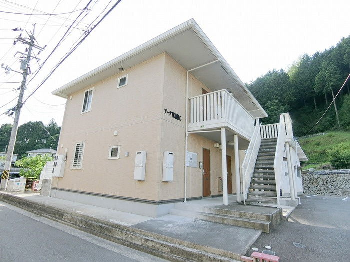 アークTOMI.Cの玄関
