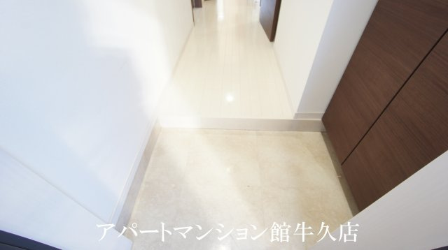 パルムひたち野の玄関