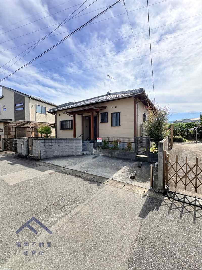 春日市惣利3丁目　戸建ての外観