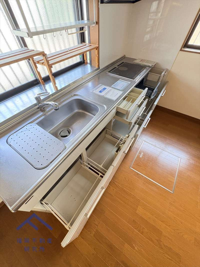 春日市惣利3丁目戸建てのキッチン