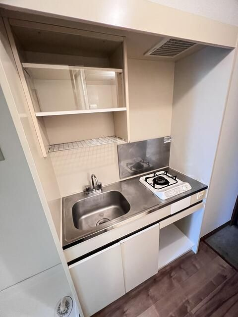 福生市加美平２丁目の賃貸マンションのキッチン