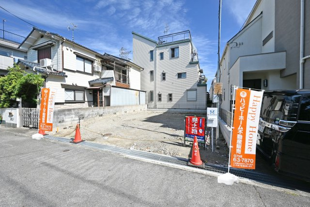 伊丹市荻野8丁目新築一戸建て│4LDK+並列駐車2台可(車種制限有)