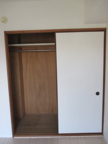 ドエルグリーンパークの収納|他号室参考