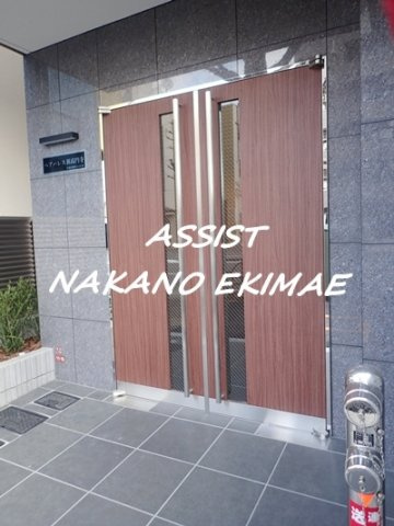 ペアパレス新高円寺のエントランス