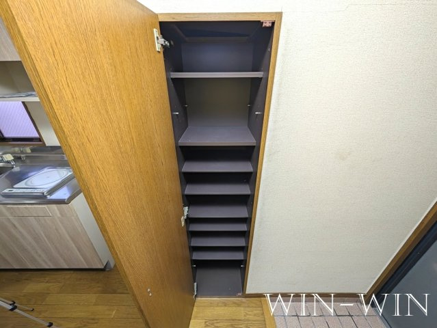 ヴィラージュOKADAの玄関