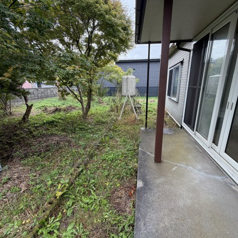 登別市新川町4丁目21-1戸建のバルコニー