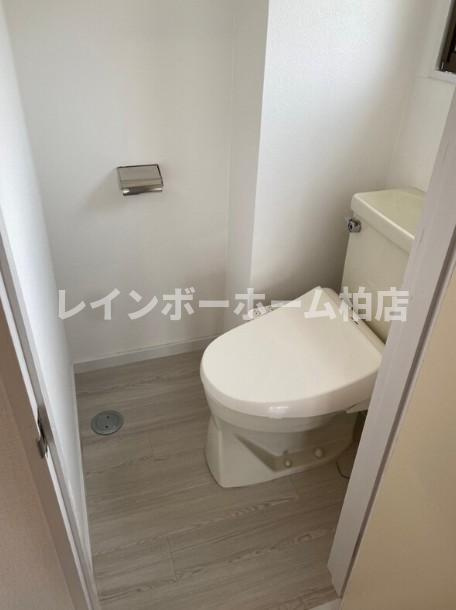 特典：仲介手数料が不要です‼のトイレ|落ち着いた色調のトイレです