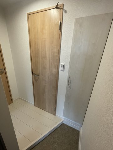 アサナミ追浜の玄関|シンプルで使いやすい玄関です