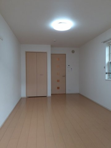 エステランサの内装|明るい室内です