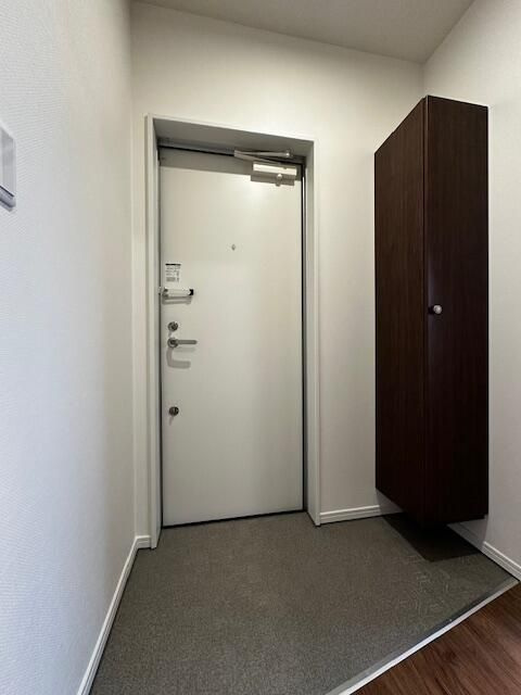 エスポワール前原西の玄関