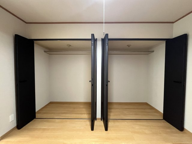 シャンピア大濠の収納|居室の収納が大きくて使いやすそうです！
季節家電や、お洋服が多い方も安心です♪