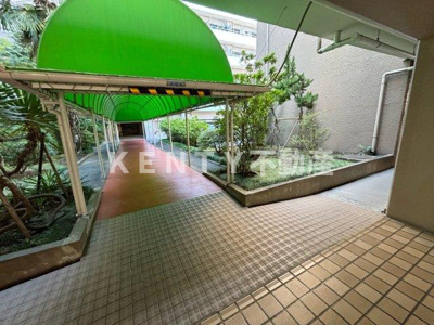 【ロビー】 | 大森永谷マンション C | 清潔なロビーです