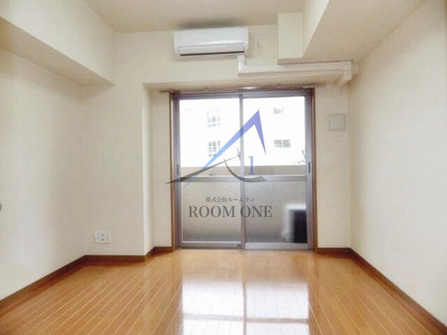 ロンスリー・イーストの居間・リビング|洋室のお部屋です。