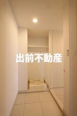 AZEST赤塚新町の玄関