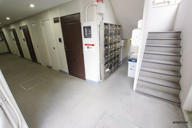 シャトレ豊津Ⅰ　仲介手数料無料のロビー