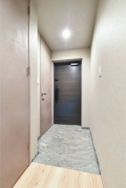 オーパスレジデンス名古屋ステーションの玄関
