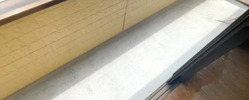 ドゥミル霞ヶ関のバルコニー