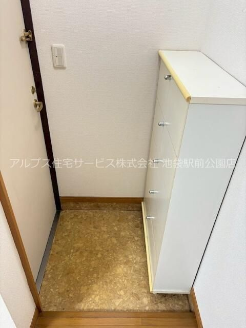 ハルツ赤羽岩淵の玄関