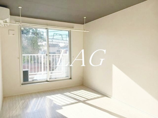 【居間・リビング】 | SパレスⅡ  | 洋室のお部屋です。