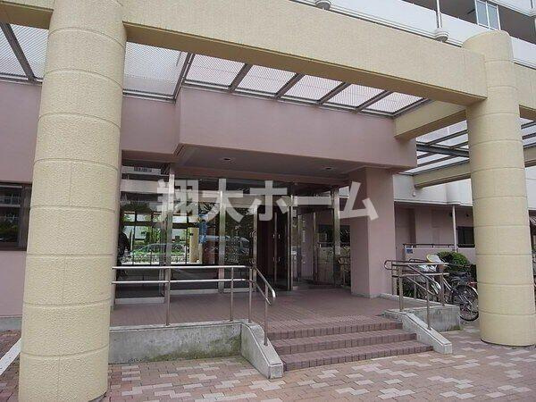 とちのき通リ北弐番館のエントランス