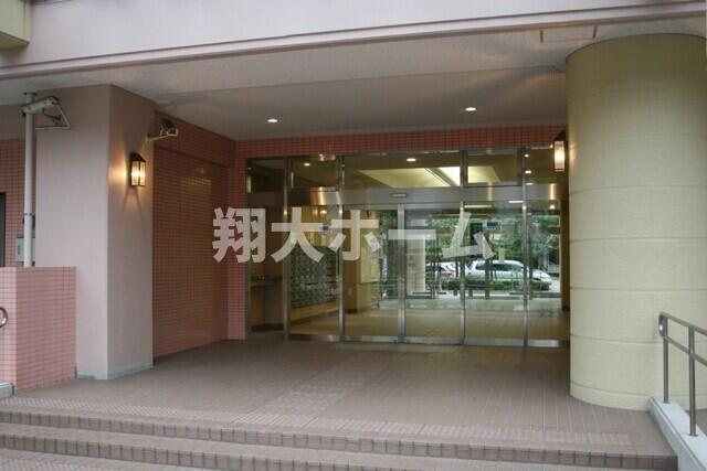 とちのき通リ北弐番館のロビー