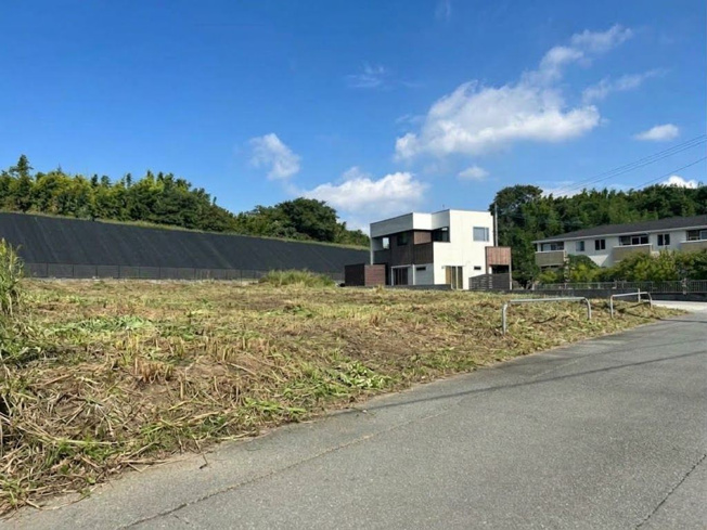 【その他】 | 馬込町2丁目売地 | 草刈後のイメージ画像（AIにて加工済）。