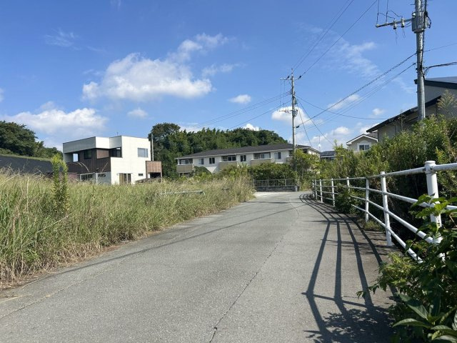 【外観】 | 馬込町2丁目売地 | 接道幅員約4.1m、周辺は落ち着いた住宅地です