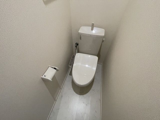 ヘーベルメゾン小松北町のトイレ