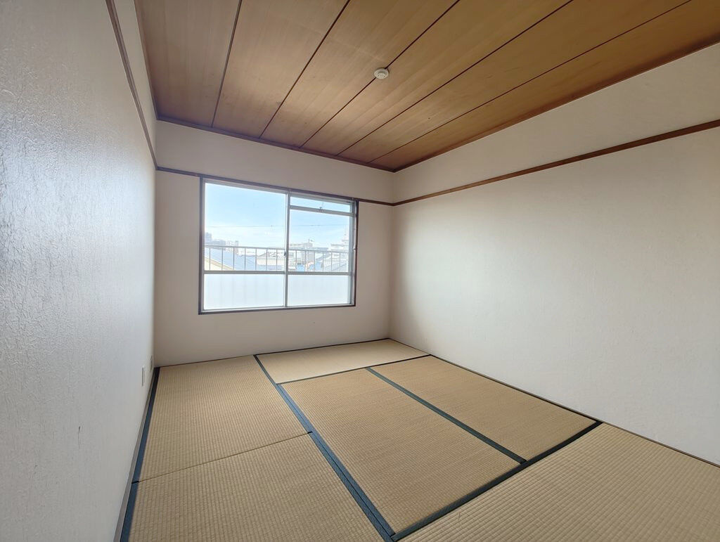 寿恵野ハイツの和室