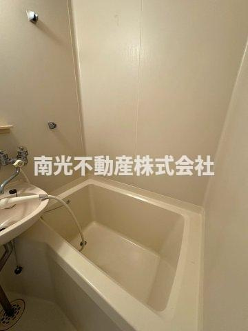 ソラーナ八戸ノ里の浴室
