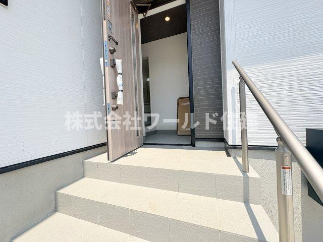 入間市高倉10期の玄関