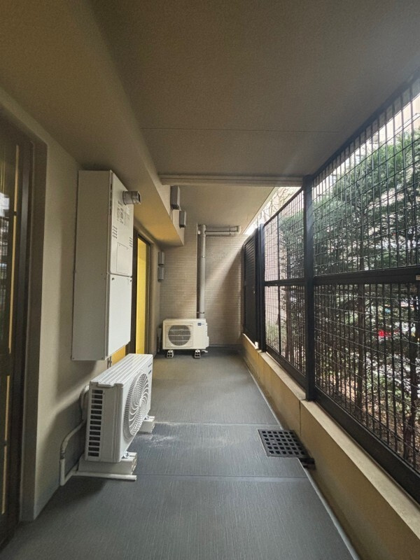ジオ御苑内藤町のバルコニー