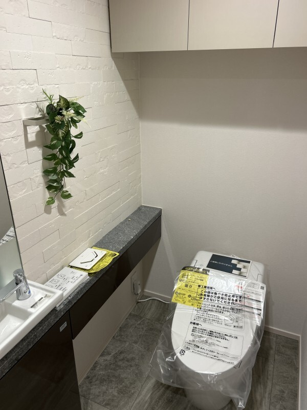 ジオ御苑内藤町のエントランス|手洗い場付き