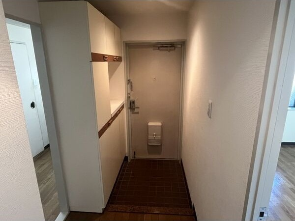 サンコート有松の玄関
