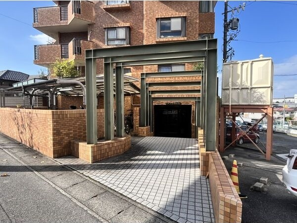 サンコート有松のエントランス