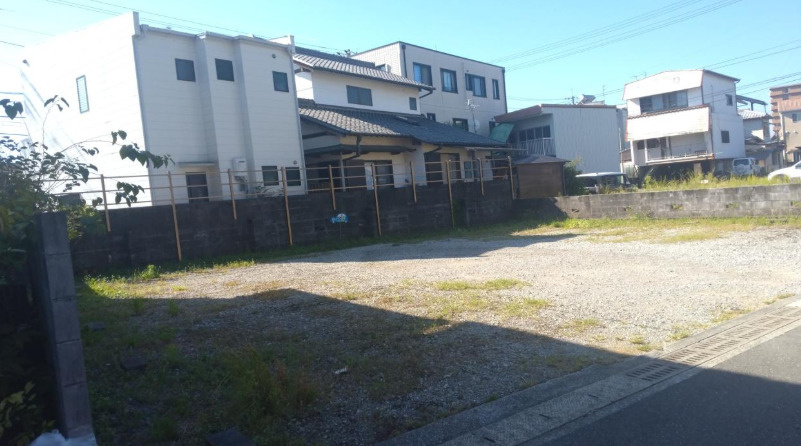 「最寄り駅まで約202ｍの好立地」高知市薊野中町　売地　建築条件無しの外観|建物や庭の配置など、ご希望の暮らしに合わせた土地活用をご検討いただけます。