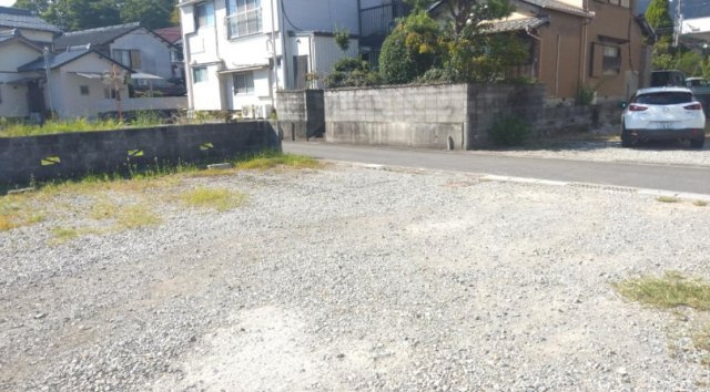 「最寄り駅まで約202ｍの好立地」高知市薊野中町　売地　建築条件無しの外観|駅まで約202ｍ、スーパーまで約614ｍと周辺施設も併せてご確認ください。