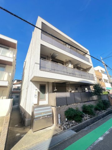 L-CUBEの外観