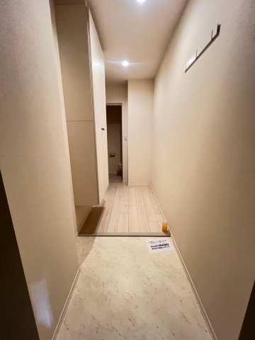 L-CUBEの玄関