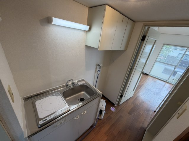 サンパレス勝田台3番館のキッチン|コンパクトなキッチンで掃除もラクラク
