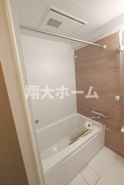 アルファホームズ浅草第２の浴室