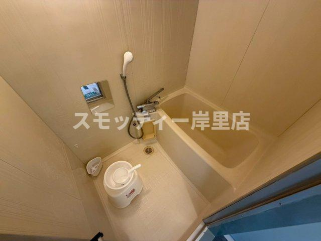 メゾンホワイトの浴室