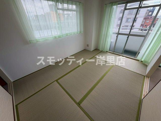 メゾンホワイトの和室
